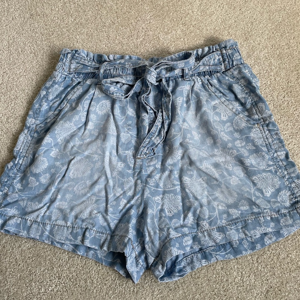 Knox Rose Chambray Distressed Wash Paperbag Shorts